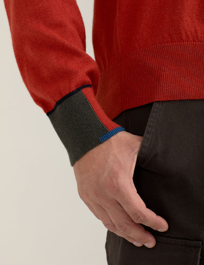 Maglia girocollo con dettagli in contrasto
