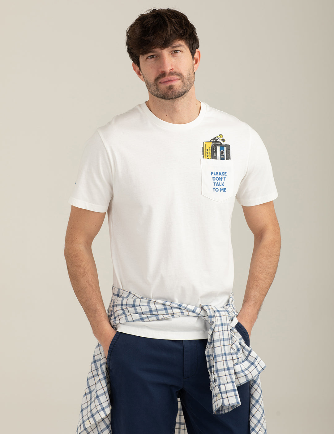 T-shirt girocollo con taschino e grafica uomo off white fm26s30tg cc-a0002 T-shirt girocollo con taschino e grafica