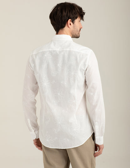 Camicia in tessuto ricamato allover