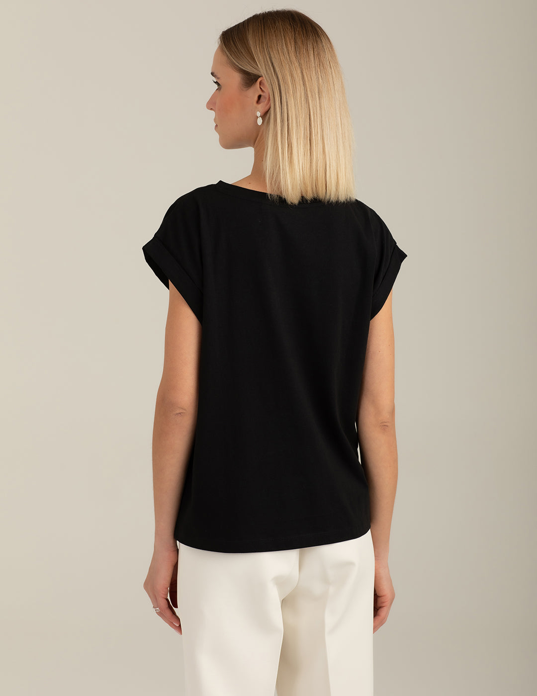 Crew Neck T-Shirt with Pearl and Stud Embellishments woman black fw26s20tg cc-a0951 Crew Neck T-Shirt with Pearl and Stud Embellishments