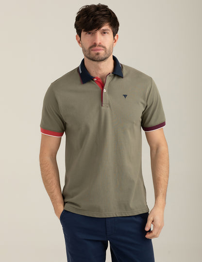 Polo a manica corta color block