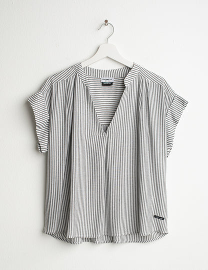 Sleeveless Corean Collar Top with Lurex Stripe