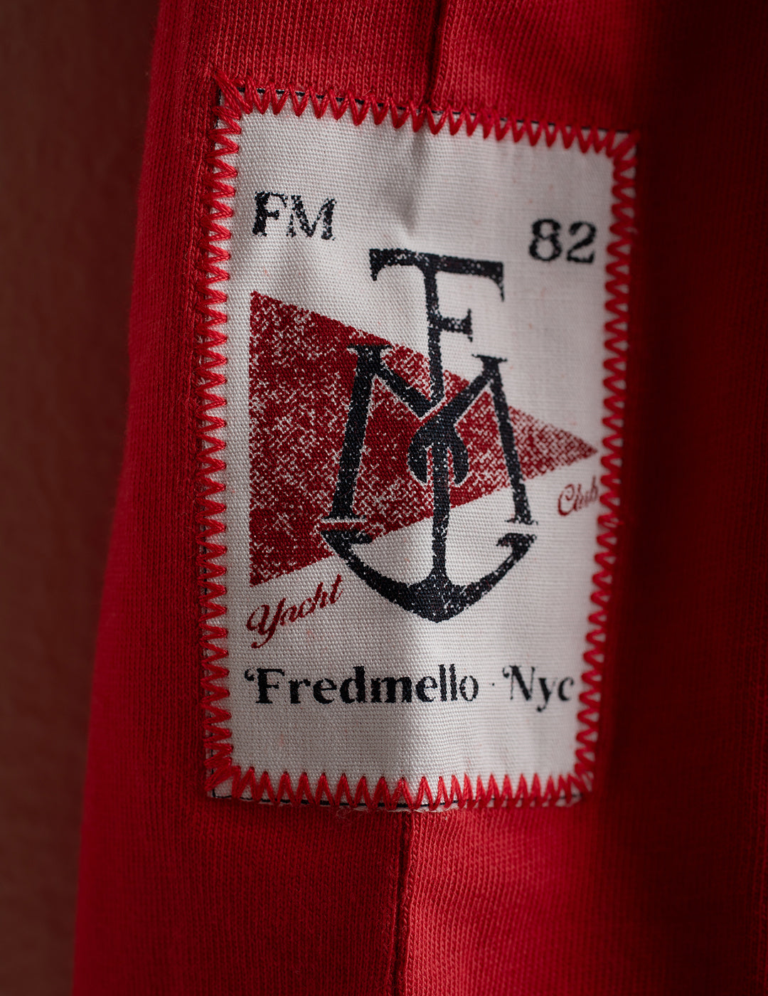 T-shirt girocollo con grafica ricamata uomo lobster fm26s15tg cc-a0211 T-shirt girocollo con grafica ricamata