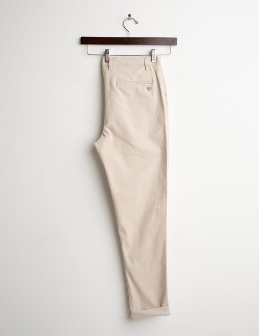 PANTALONE CHINO SLIM FIT IN GABARDINA STRETCH - back - 002