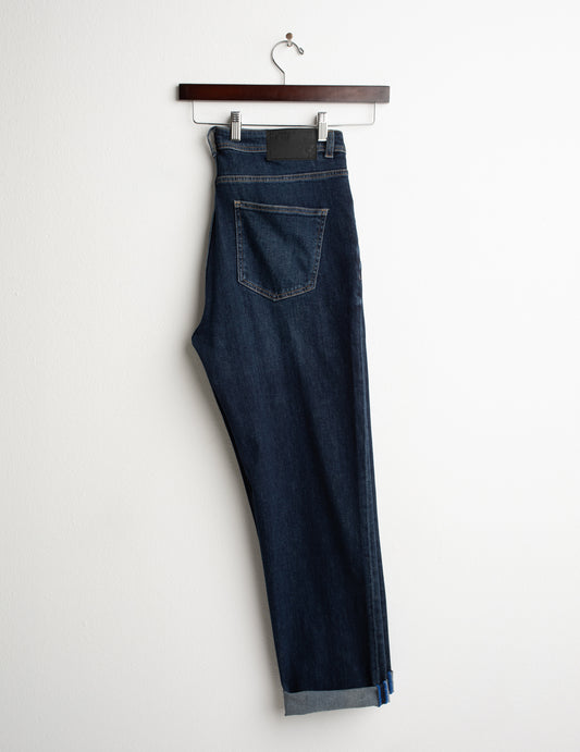 JEANS CON DETTAGLI PERSONALIZZATI - back - 002
