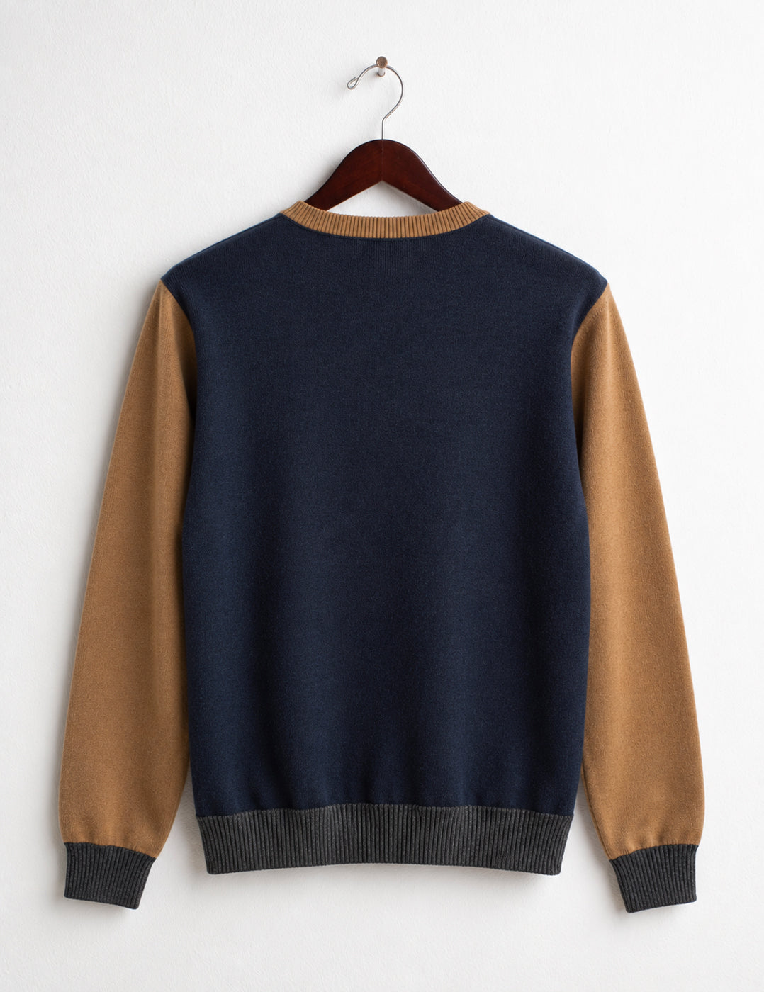 MAGLIA GIROCOLLO COLOR BLOCK CON RICAMO A CONTRASTO uomo camel fm26w49mg cc-a0252 MAGLIA M/L G/C UNITO MAN