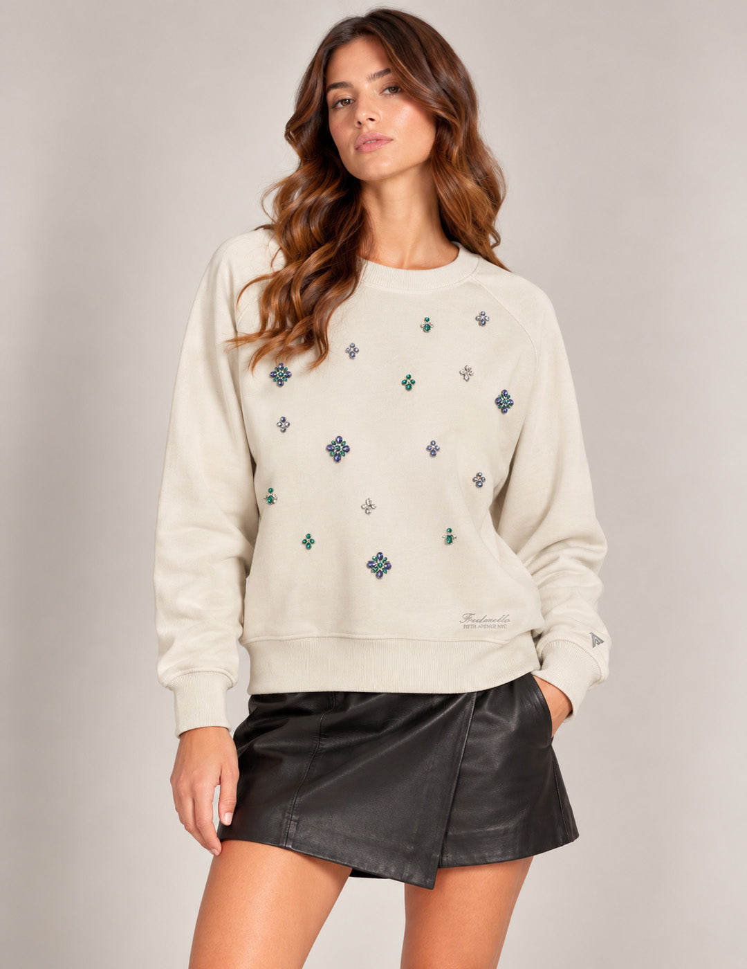FELPA CON STAMPA LAMINATA E CASTONI RICAMATI donna ice fw26w02fg cc-a0005 FELPA M/L G/C UNITO WOMAN